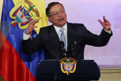 Gustavo Petro, presidente de Colombia.-Fotografía extraída de Yahoo! Noticias