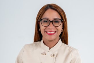 Magister, Karolina G Martinez.