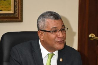 Ex senador Manuel Guichardo y dirigente de la Fuerza del Pueblo