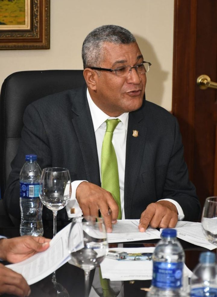 Ex senador Manuel Guichardo y dirigente de la Fuerza del Pueblo