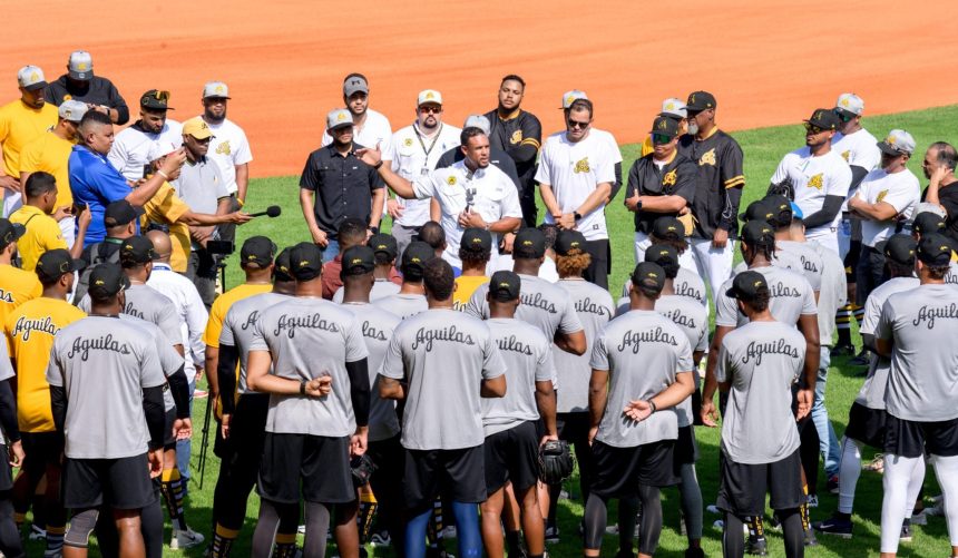Primer día de práctica de las Águilas Cibaeñas.