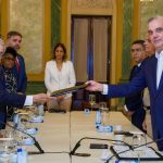 CES entrega informe final sobre crisis haitiana al presidente Abinader