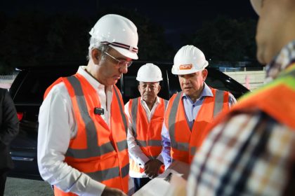 Abinader supervisa construcción del paso a desnivel en la Prolongación 27 de Febrero con Isabel Aguiar