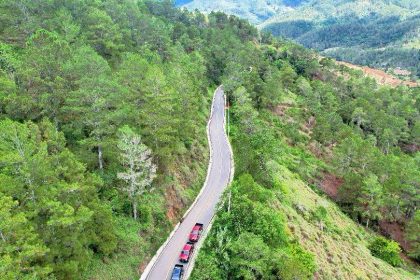 Presidente Abinader cumple anhelo histórico de Constanza inaugurando carretera hacia el Salto de Aguas Blancas