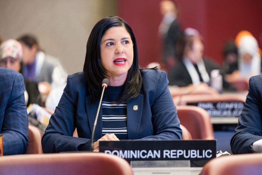 Senadora de Hermanas Mirabal es electa miembro del Buró de Mujeres Parlamentarias para América Latina y el Caribe