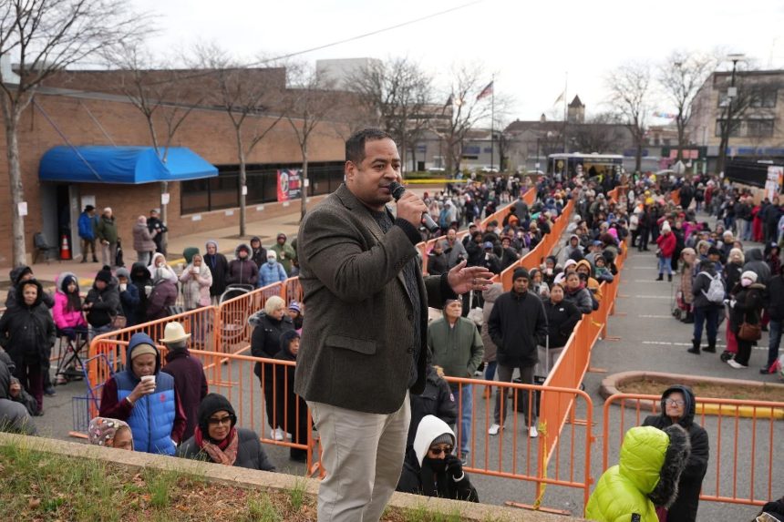 Alcalde Héctor Lora ( Fotografia extraida del FB Lora).