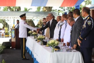 Abinader encabeza cuadragésima octava graduación de 64 nuevos cadetes de la Policía Nacional formados bajo el Modelo de Transformación