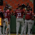 Viniendo de atrás, Gigantes frenan a Toros.