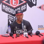 Ramón Santiago dirigente Escarlata