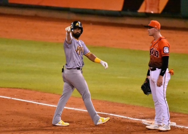 Águilas y Toros (Imagen de archivo)