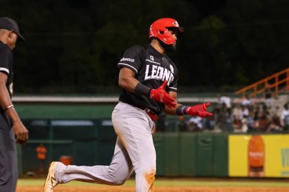 Leones se mantienen solos en la cima del Round Robin 