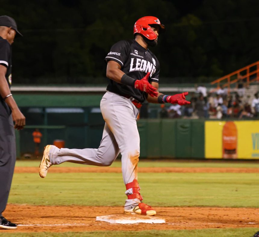 Leones se mantienen solos en la cima del Round Robin 