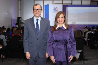 Estudio de Copardom revela educación superior y formalidad laboral elevan un 86% los niveles salariales en RD