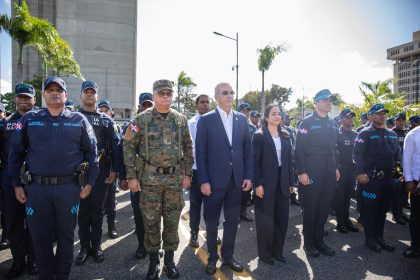 Presidente Abinader encabeza lanzamiento del operativo “Proteger y Servir Semana Santa 2026”