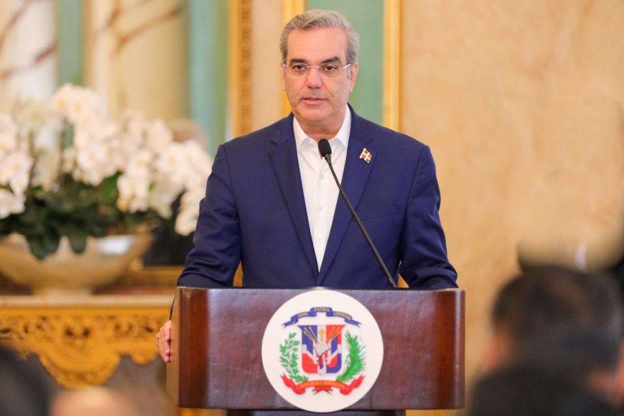 Presidente Abinader promulga Ley de medidas pro-crecimiento económico y mitigación de la crisis internacional