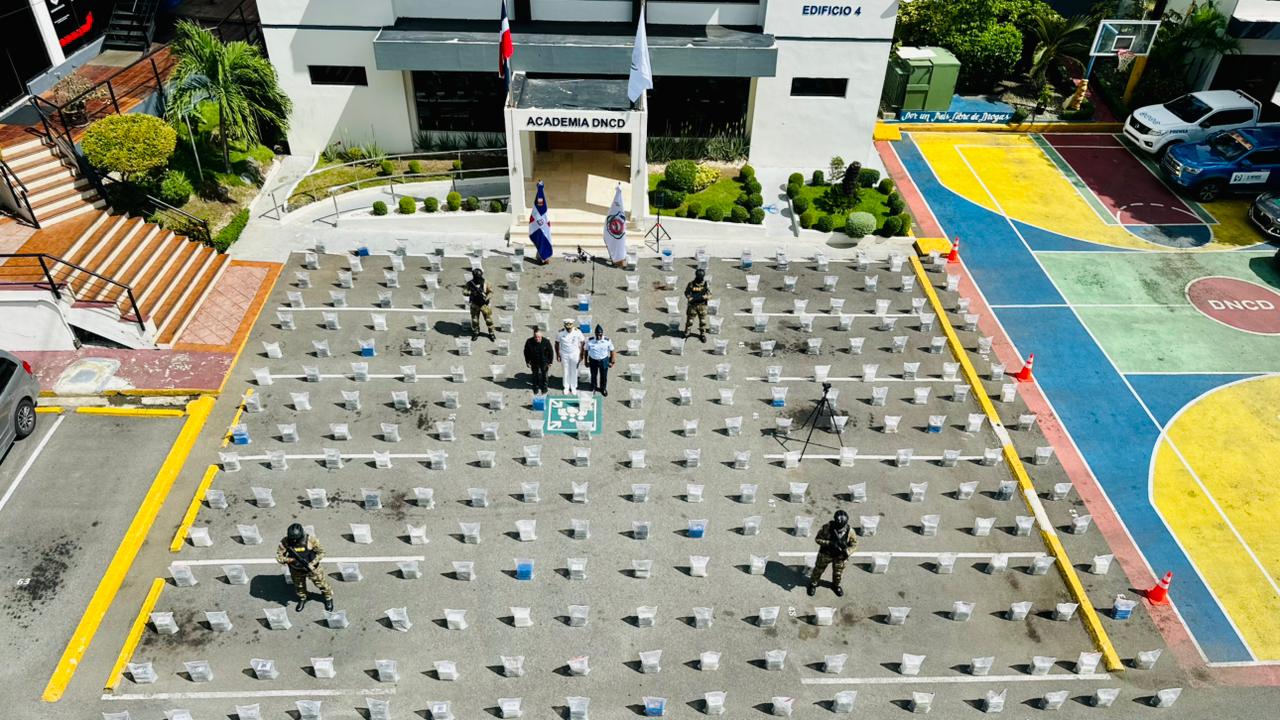 En RD DNCD confisca 1,7 toneladas de cocaína