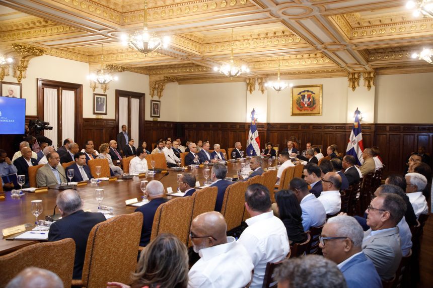 Gobierno anuncia nuevas medidas para enfrentar el impacto de la crisis en Medio Oriente sobre la economía dominicana