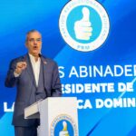 Luis Abinader llama a preservar la unidad, evitar la complacencia interna y mantener un contacto permanente con la ciudadanía