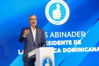 Luis Abinader llama a preservar la unidad, evitar la complacencia interna y mantener un contacto permanente con la ciudadanía