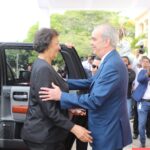 Presidente Abinader recibe a su homóloga de Surinam, Jennifer Geerlings-Simons, en visita oficial